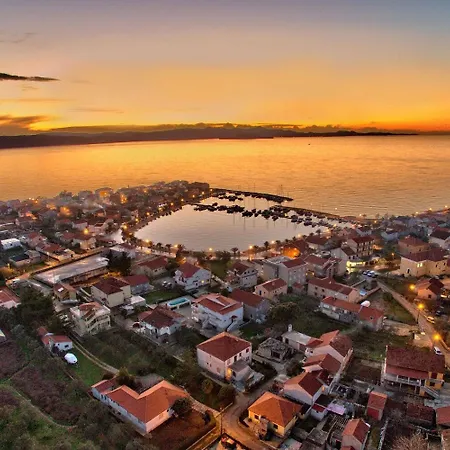 Fuzi - 50 M From Sea *